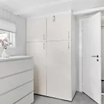2 Bedroom Awesome In
