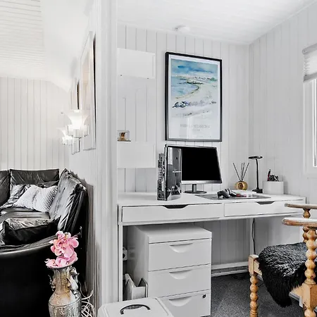 Σπίτι διακοπών 2 Bedroom Awesome In