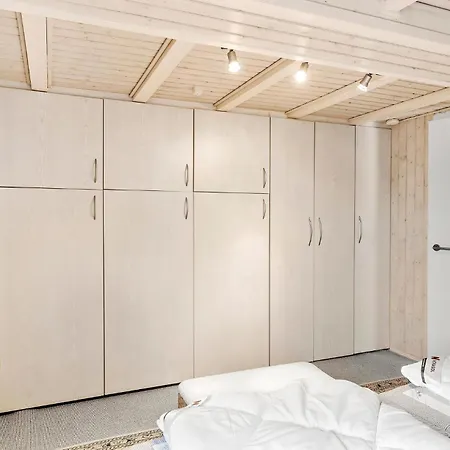 2 Bedroom Awesome In Nyaraló