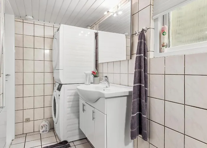 2 Bedroom Awesome In Сasa de vacaciones *