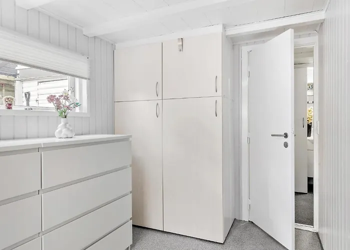 2 Bedroom Awesome In