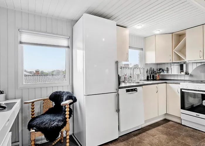 Сasa de vacaciones 2 Bedroom Awesome In *